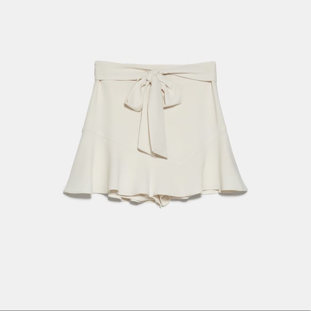 Zara Bermuda Skort with Belt Size XS